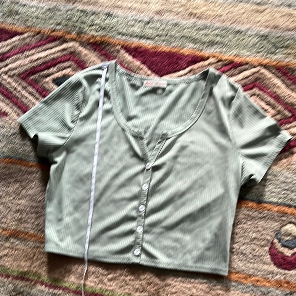 ROMWE Green Cropped Button Down Shirt